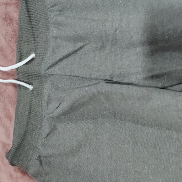 Sweatpants - Picture 2 of 3